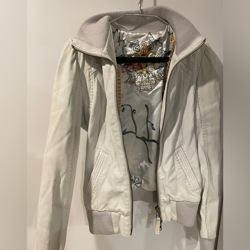 Mackage - Picture 7 of 11